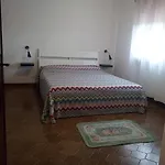Summer's House בית הארחה קסטלפרנקו ונטו