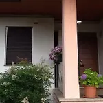 Summer's House בית הארחה 3*