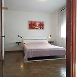 Summer's House בית הארחה קסטלפרנקו ונטו