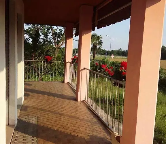 Summer's House 3*